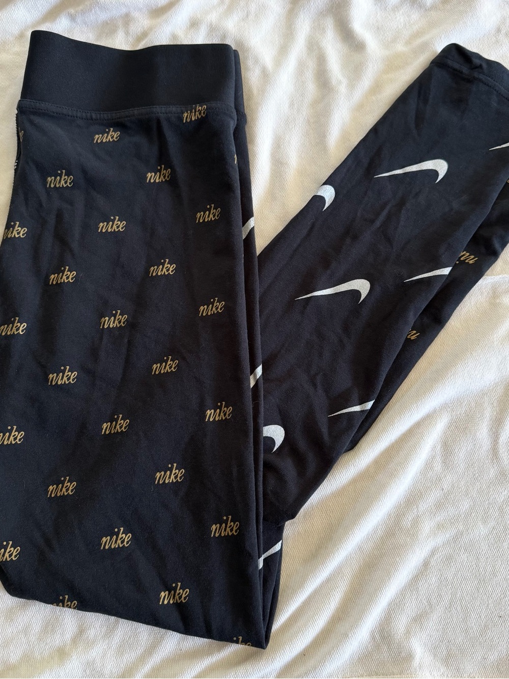 Nike Women’s Logo Print Leggings Black Gold Silver Swoosh Size M AJ0102-010